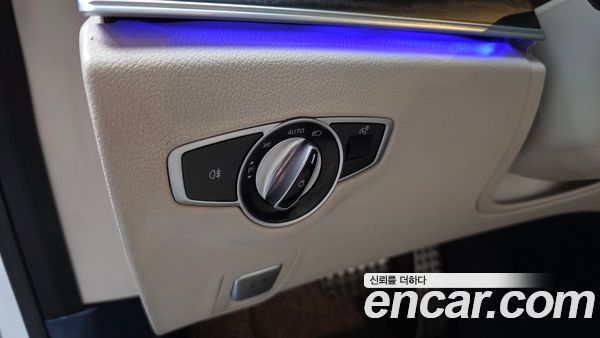Mercedes-Benz E-Class 2020, фото 25