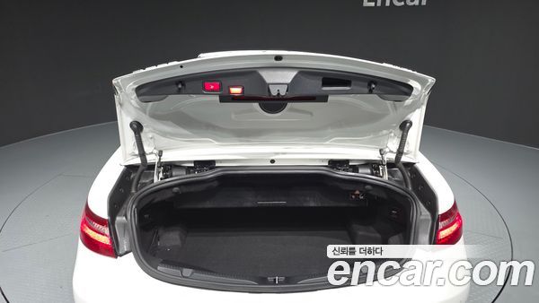 Mercedes-Benz E-Class 2020, фото 29
