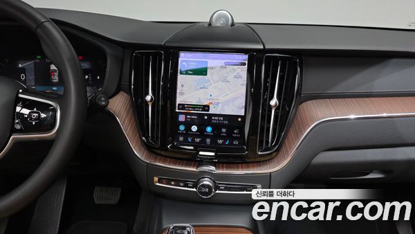 Volvo XC60 2023, фото 19