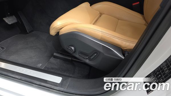 Volvo XC60 2023, фото 31