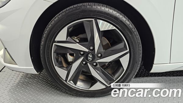 Hyundai Elantra 2021, фото 4