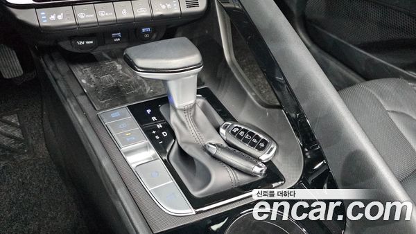 Hyundai Elantra 2021, фото 11