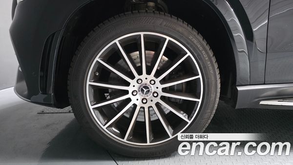 Mercedes-Benz GLE 2023, фото 5