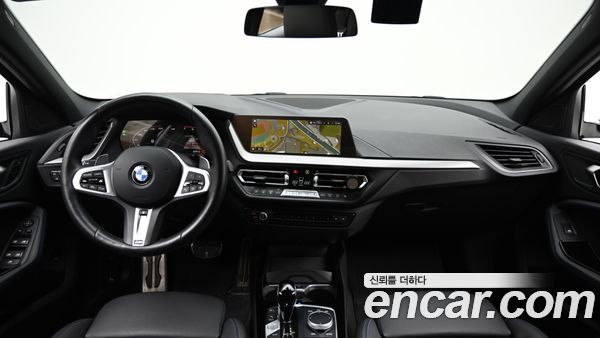 BMW 1 Series 2024, фото 7