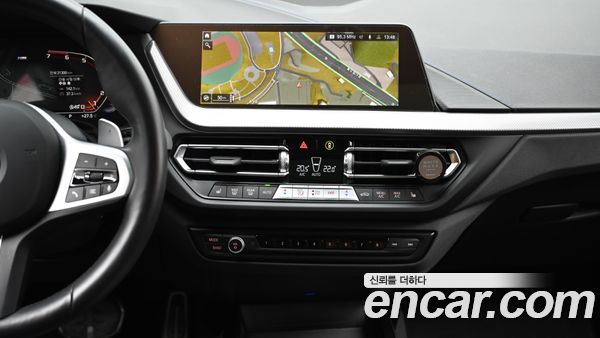 BMW 1 Series 2024, фото 14