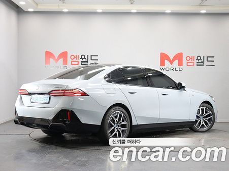 BMW i5 2024, фото 3