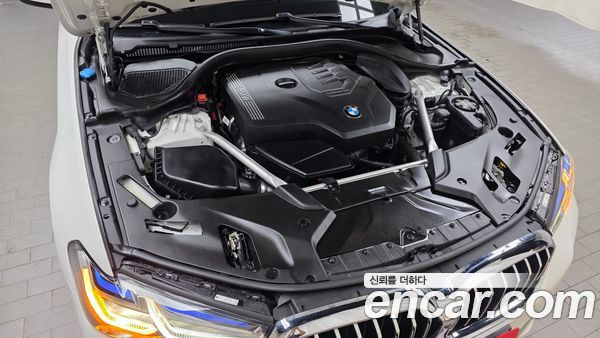 BMW 5 Series 2023, фото 5