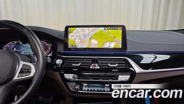 BMW 5 Series 2023, фото 19