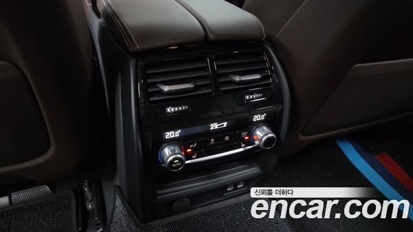 BMW 5 Series 2023, фото 23