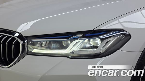 BMW 5 Series 2023, фото 7