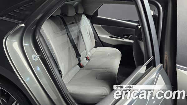 Hyundai Elantra 2021, фото 16