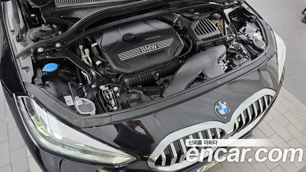 BMW 1 Series 2021, фото 6