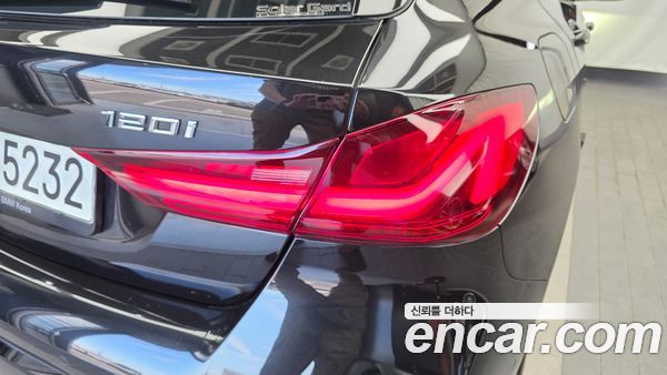 BMW 1 Series 2021, фото 9
