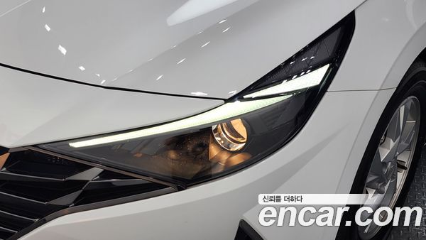 Hyundai Elantra 2021, фото 8