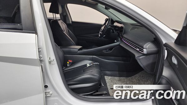 Hyundai Elantra 2021, фото 16