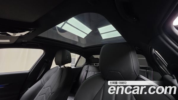 BMW 5 Series 2025, фото 18