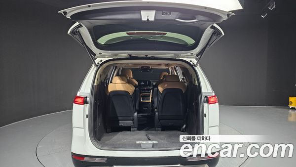 Kia Carnival 2023, фото 20