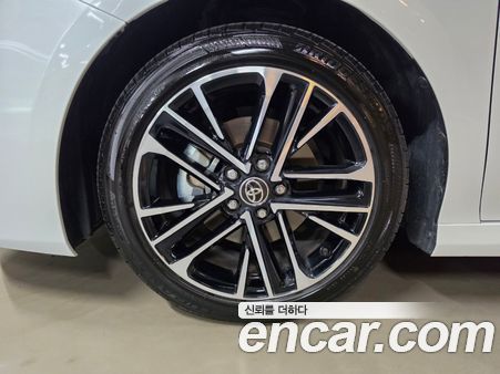 Toyota Camry 2025, фото 5