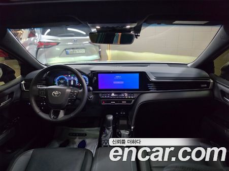 Toyota Camry 2025, фото 7