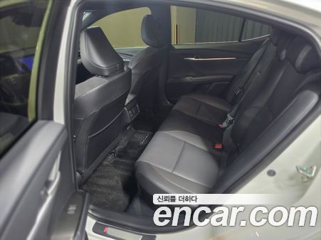 Toyota Camry 2025, фото 11