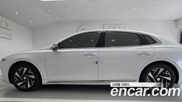 Hyundai Grandeur 2023, фото 10