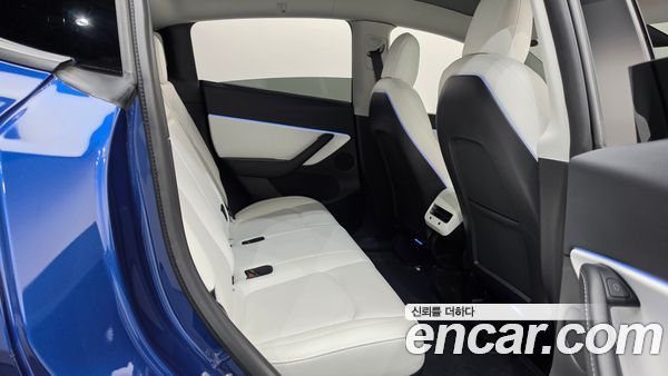 Tesla Model Y 2021, фото 17