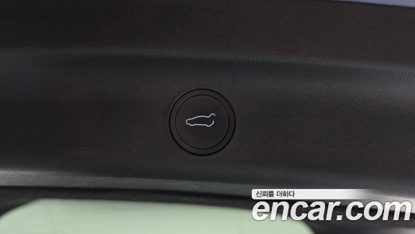Tesla Model Y 2021, фото 24
