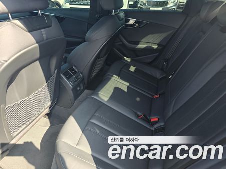 Audi A4 2020, фото 10