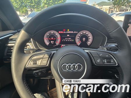 Audi A4 2020, фото 20