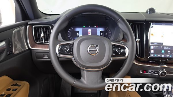 Volvo XC60 2023, фото 20