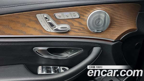 Mercedes-Benz E-Class 2020, фото 26