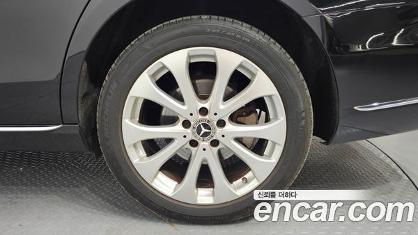 Mercedes-Benz E-Class 2020, фото 7