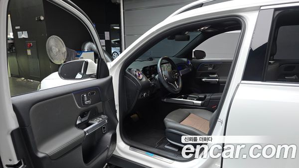 Mercedes-Benz EQB 2022, фото 13
