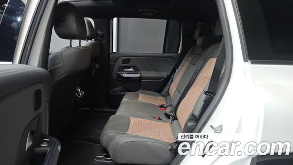 Mercedes-Benz EQB 2022, фото 18