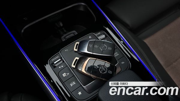Mercedes-Benz EQB 2022, фото 24