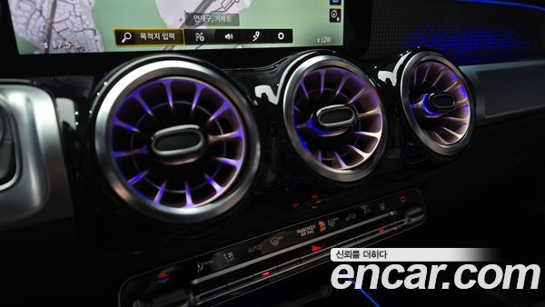 Mercedes-Benz EQB 2022, фото 31