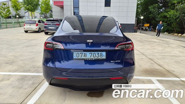 Tesla Model Y 2022, фото 4