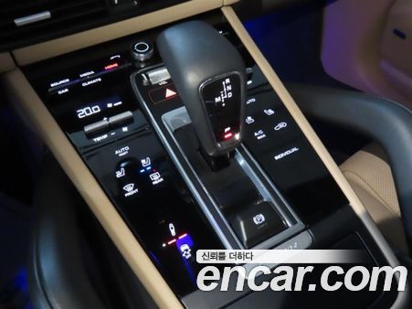 Porsche Cayenne 2023, фото 6