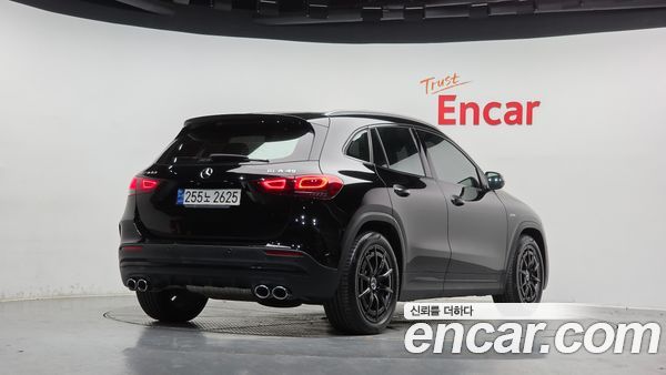 Mercedes-Benz GLA 2021