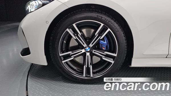 BMW 3 Series 2025, фото 5