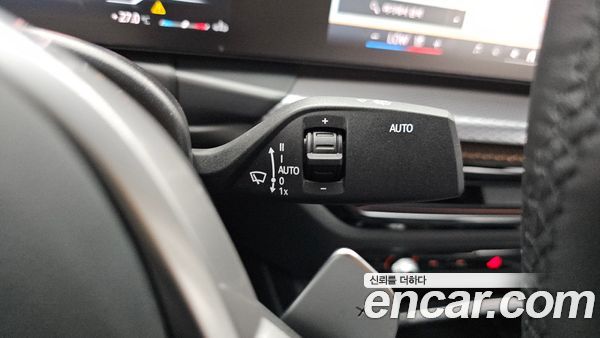 BMW 3 Series 2025, фото 26