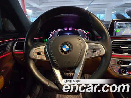 BMW 7 Series 2020, фото 6