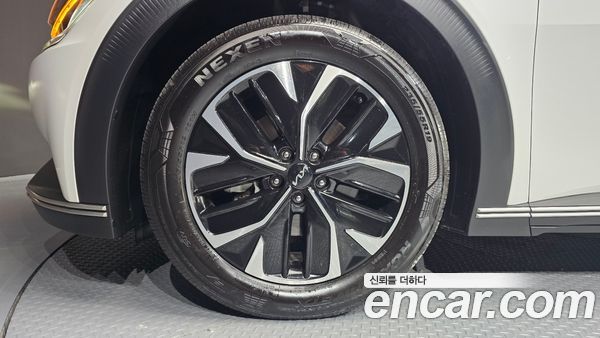 Kia EV6 2022, фото 5