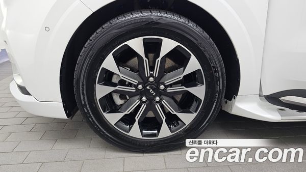 Kia Carnival 2023, фото 5