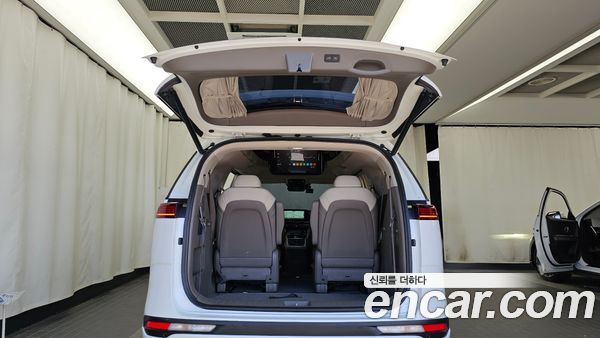 Kia Carnival 2023, фото 35