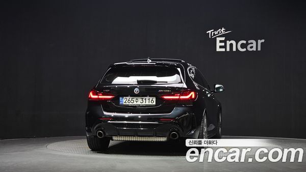 BMW 1 Series 2022, фото 4
