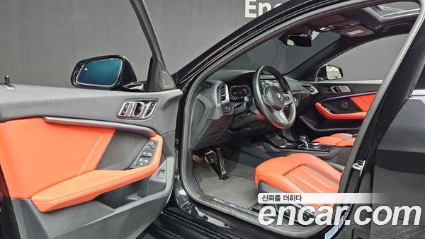BMW 1 Series 2022, фото 13