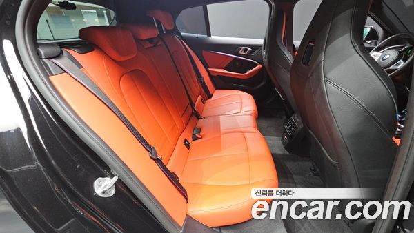 BMW 1 Series 2022, фото 17