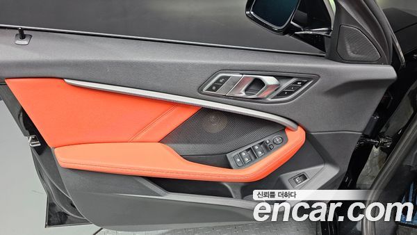 BMW 1 Series 2022, фото 14