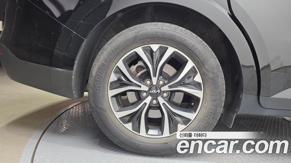 Kia Carnival 2023, фото 5